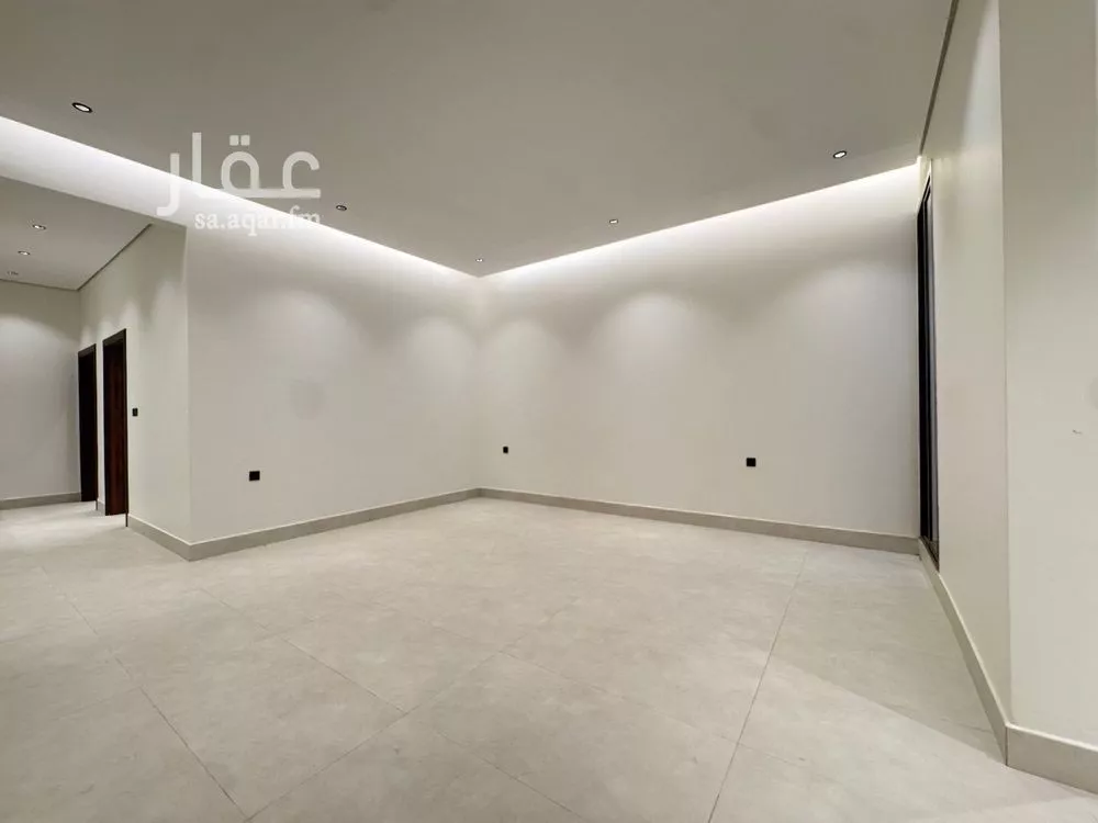4 bedroom apartment in Dhahrat Laban 7