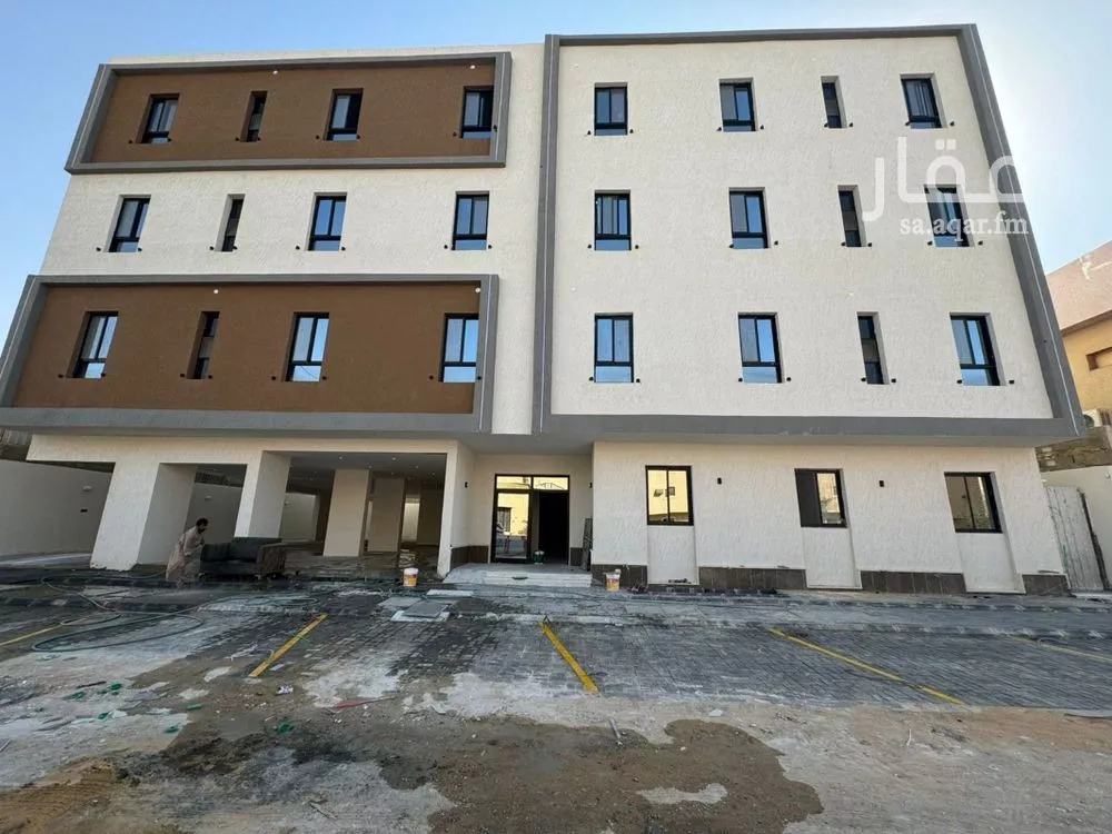 4 bedroom apartment in Al Marwa 3