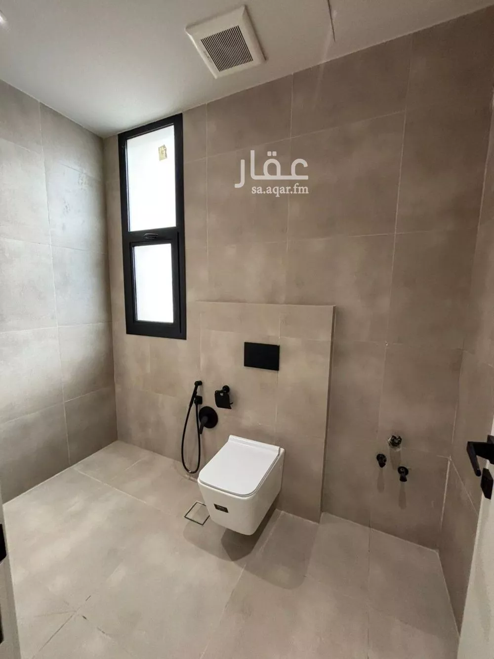 3 bedroom apartment in Al Aridh 6