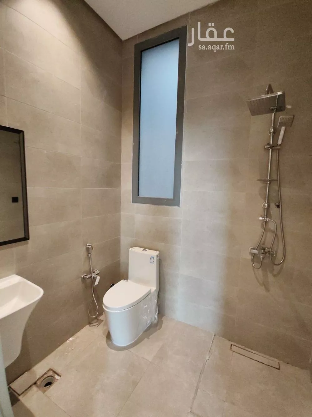 4 bedroom apartment in Al Yarmouk 5