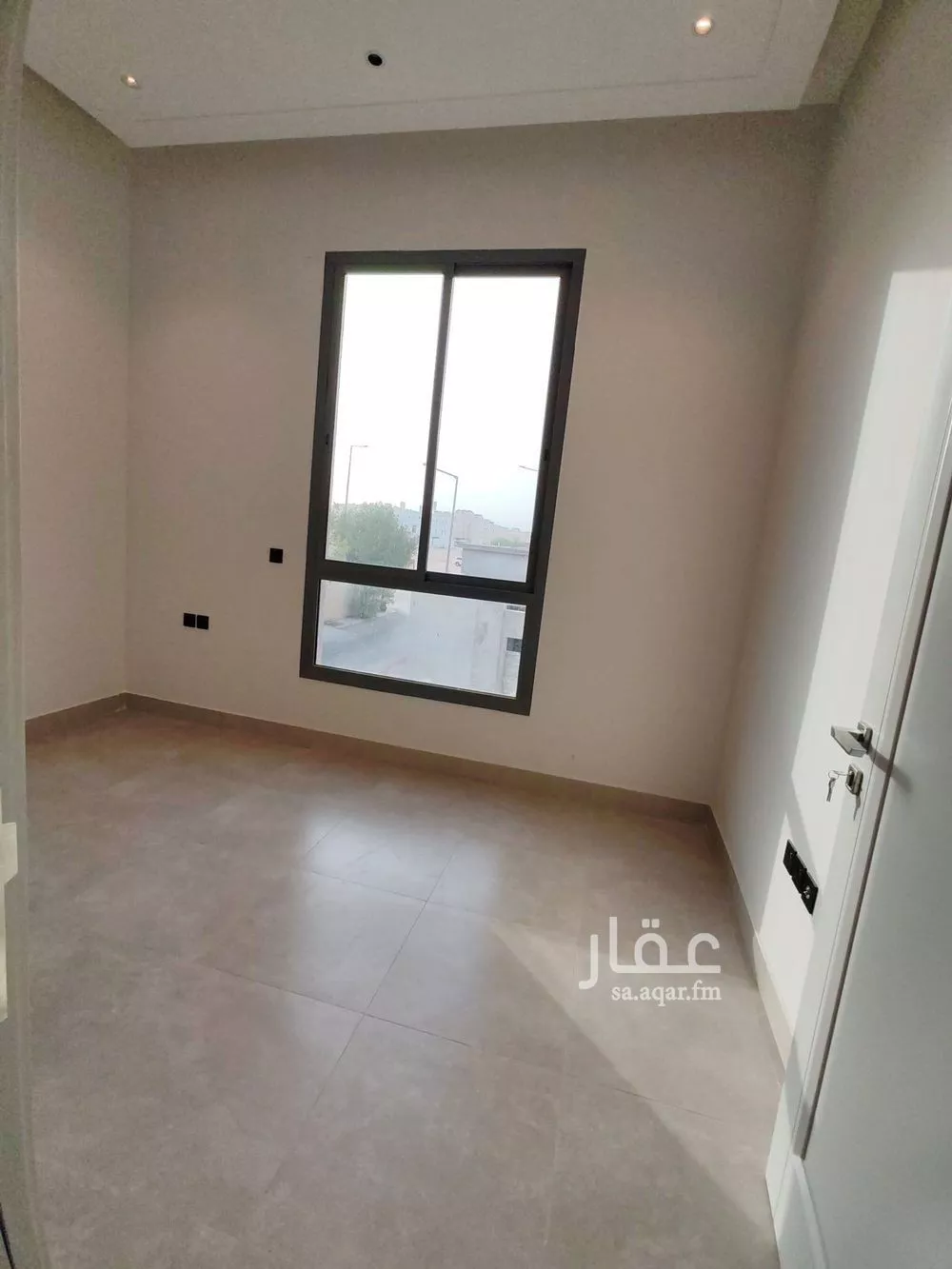 4 bedroom apartment in Al Yarmouk 8