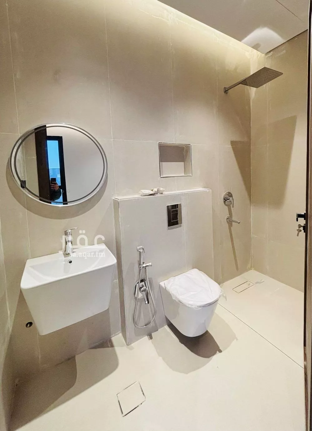 4 bedroom apartment in Al Mahdiyyah 11