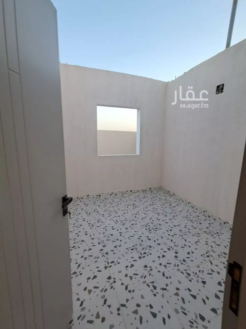 شقة 2 غرف في طيبة 6