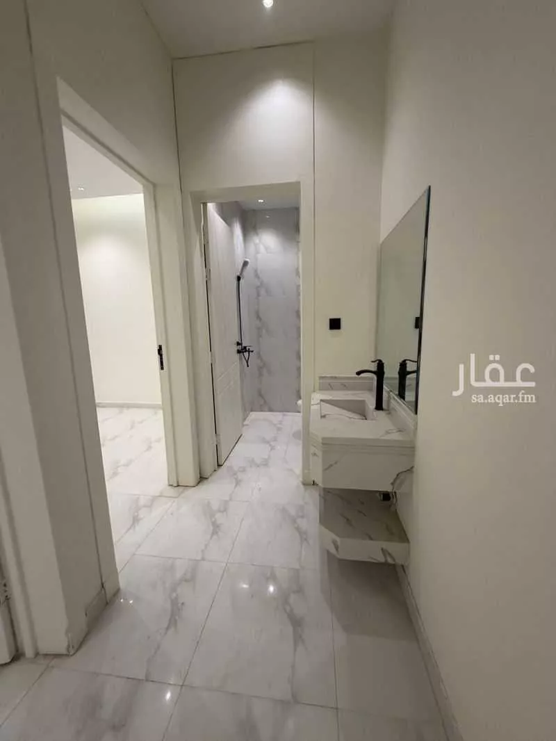 4 bedroom floor in Badr 10