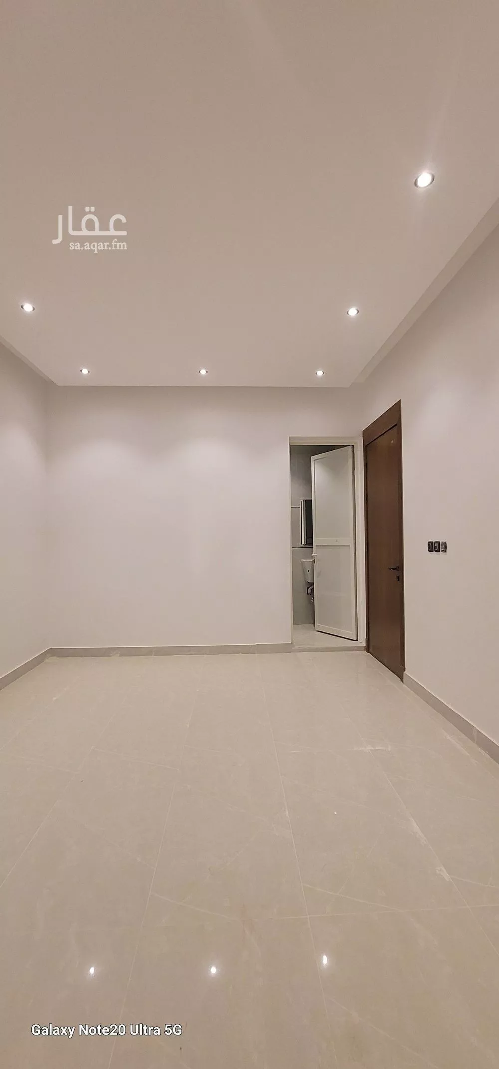 3 bedroom apartment in Al Janadriyah 6