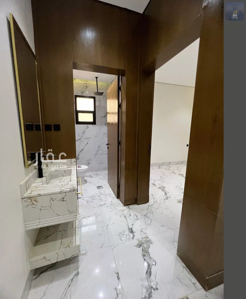 4 bedroom floor in Al Janadriyah 7