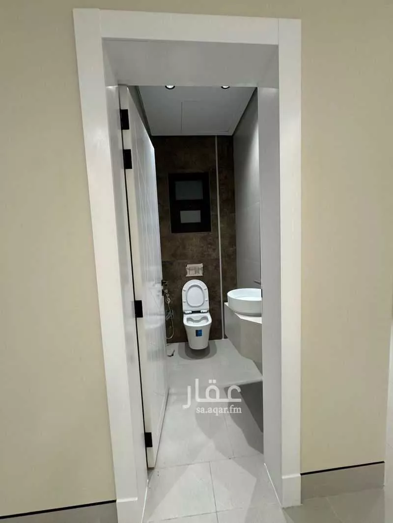 3 bedroom apartment in King Fahd 3