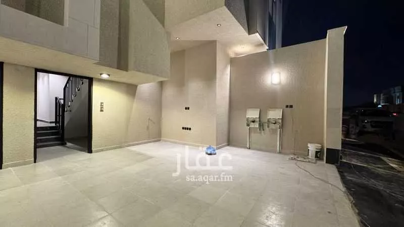 3 bedroom floor in As Suwaidi 2