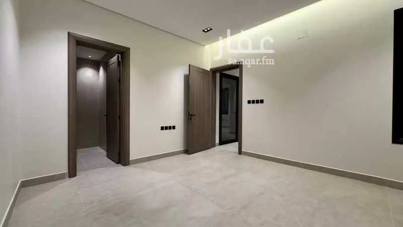 3 bedroom floor in As Suwaidi 11