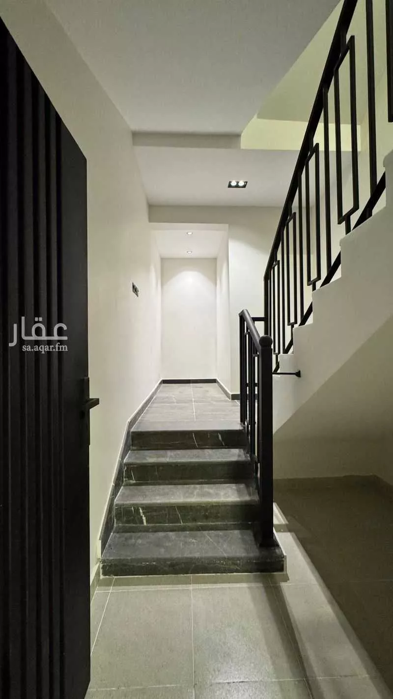 3 bedroom floor in As Suwaidi 3