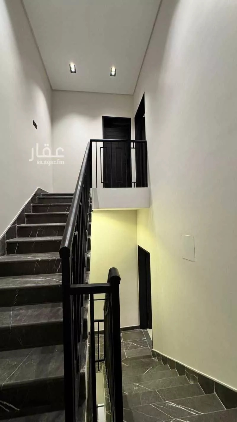 3 bedroom floor in As Suwaidi 4