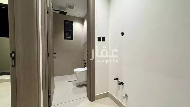 3 bedroom floor in As Suwaidi 10
