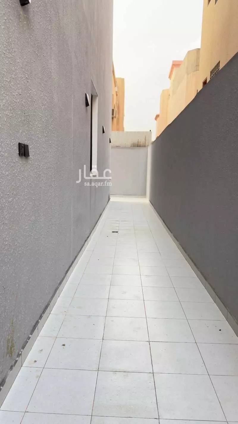 شقة 4 غرف في الزهرة 11