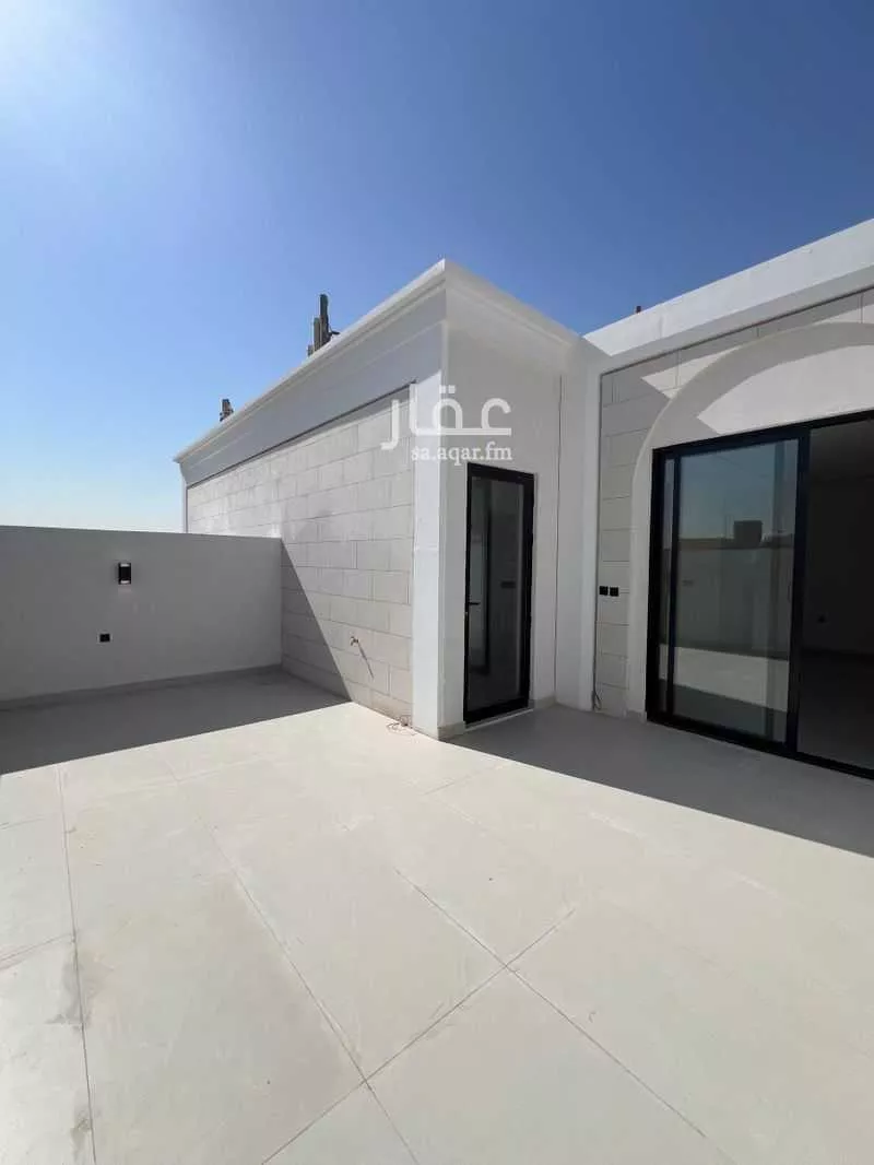 3 bedroom floor in Al Maseef 6