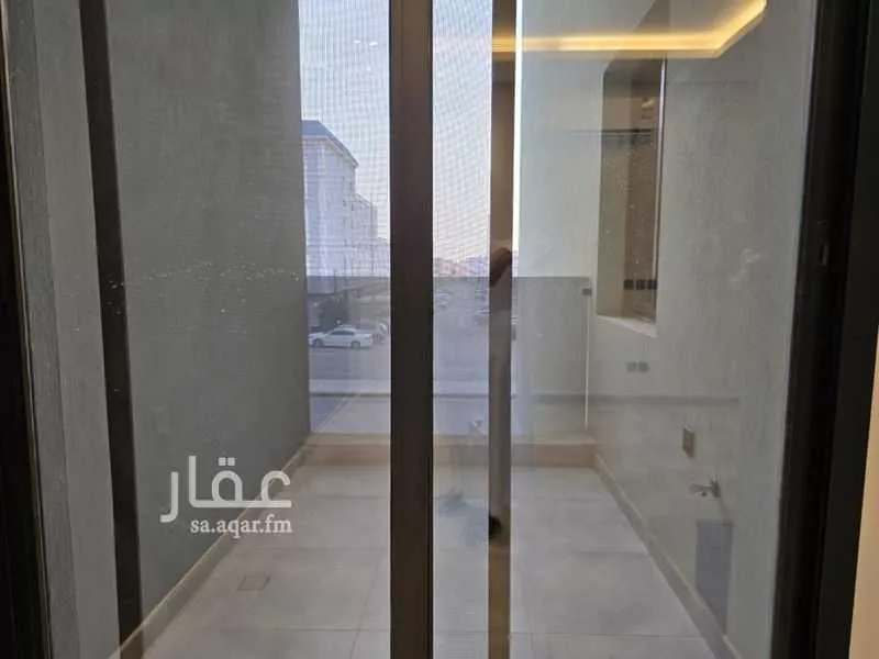 شقة 3 غرف في الملقا 9