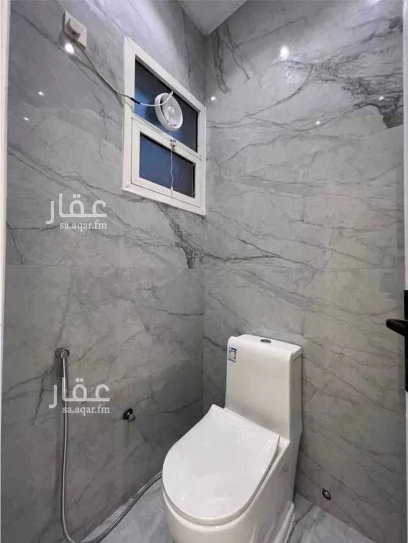 3 bedroom apartment in Al Yasmin 8