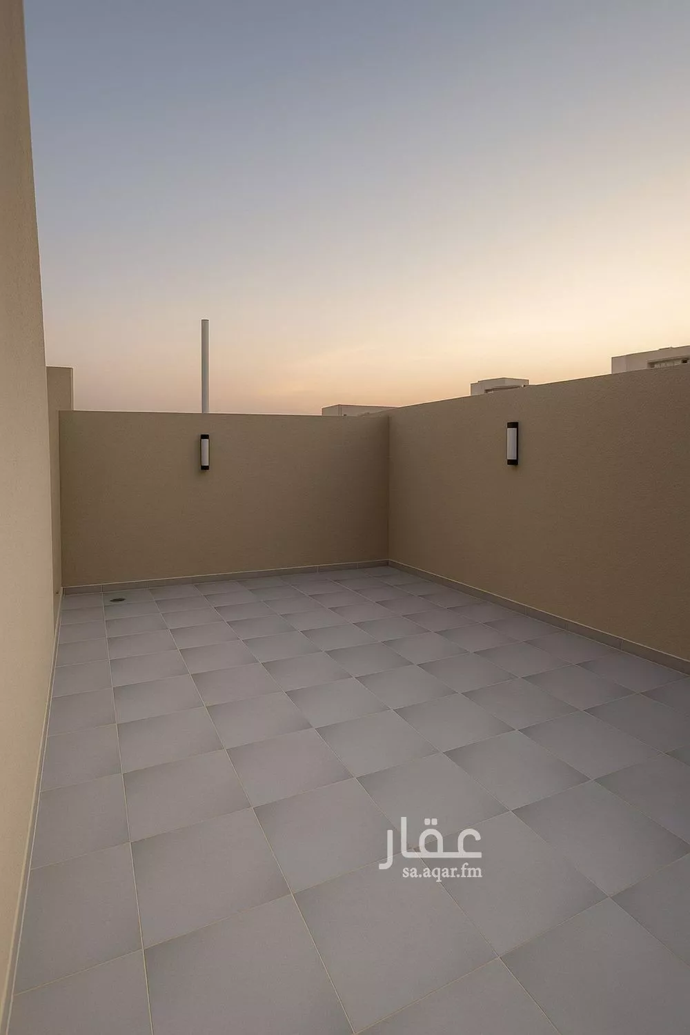 شقة 4 غرف في الجنادرية 9