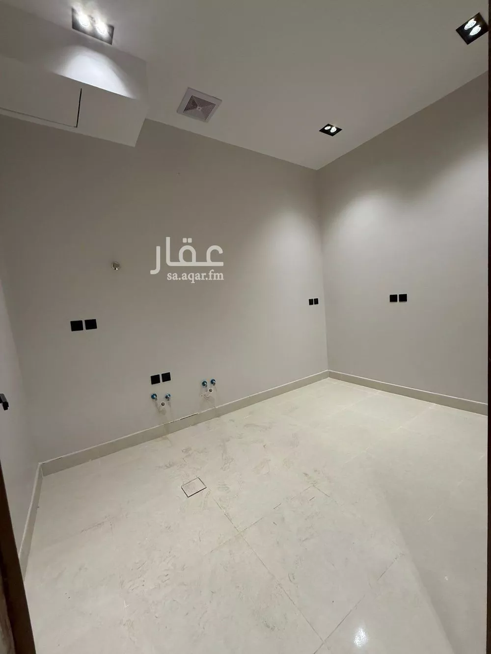 5 bedroom apartment in Al Yarmouk 5