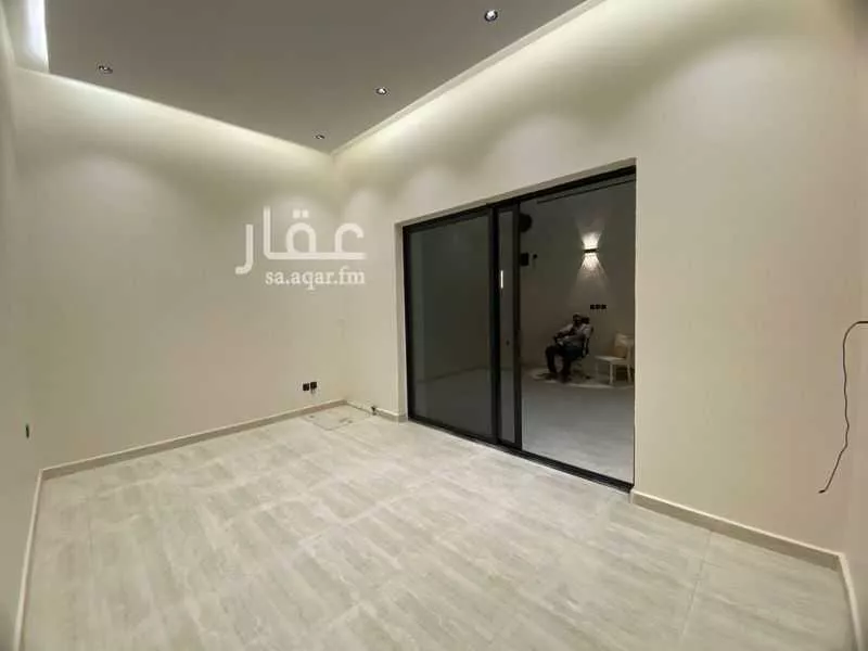 6 bedroom floor in Badr 4