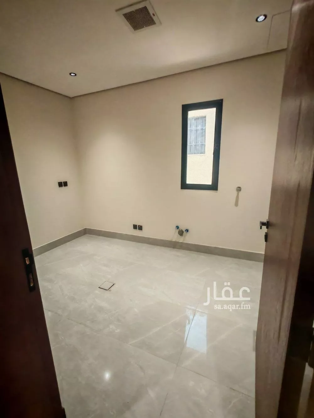 دور 4 غرف في الرمال 13