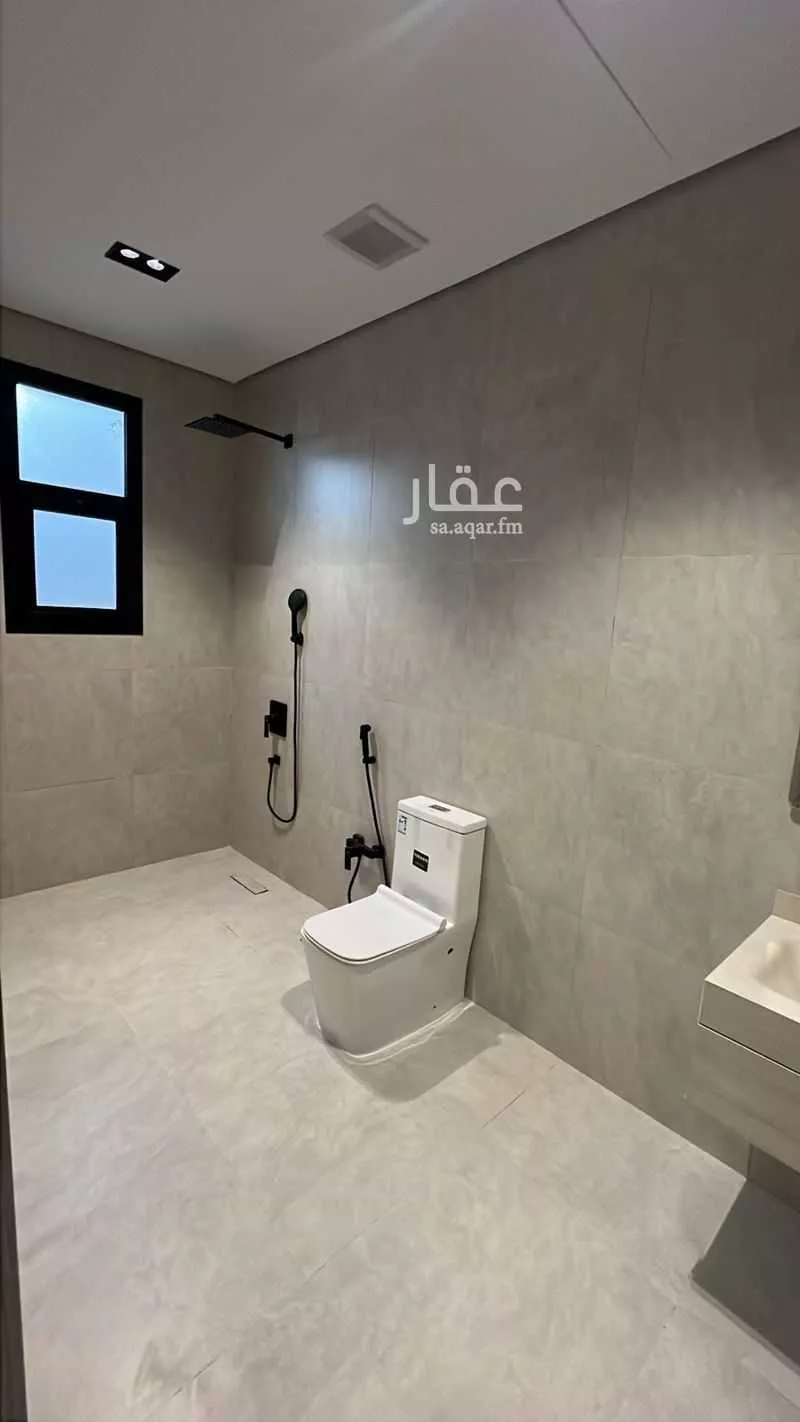 دور 3 غرف في العارض 9