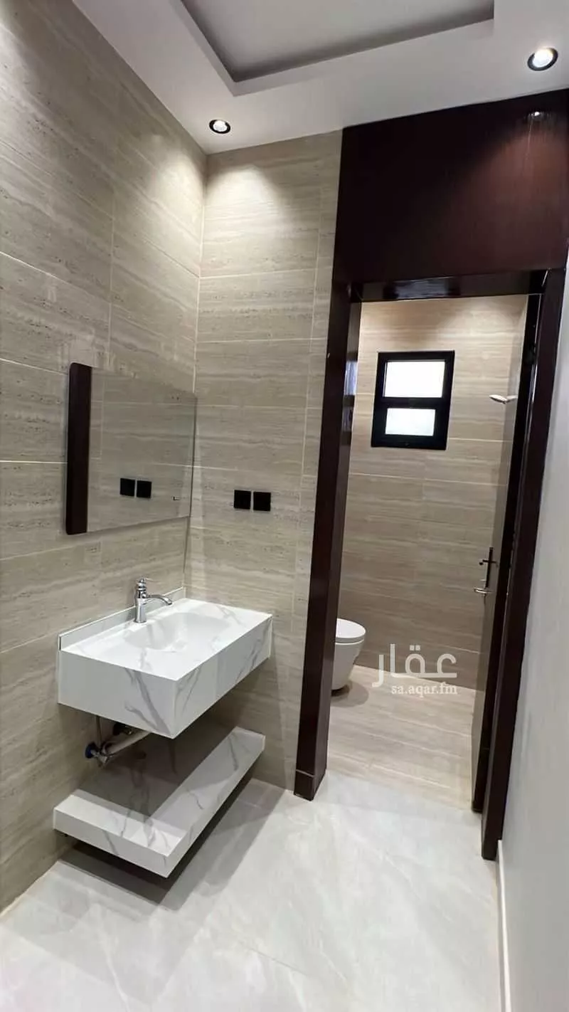 5 bedroom apartment in Al Maizilah 6