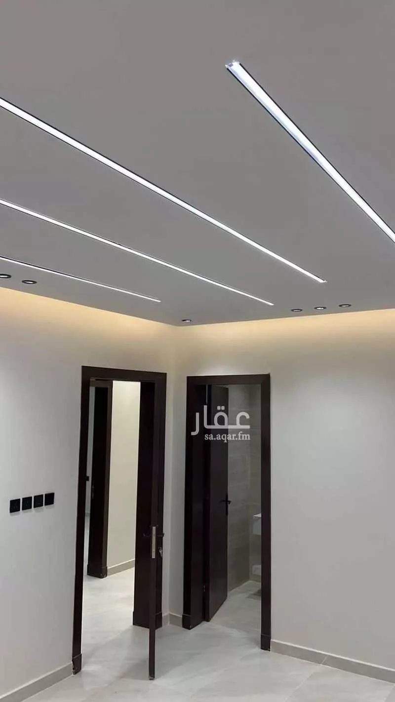 5 bedroom apartment in Al Maizilah 8