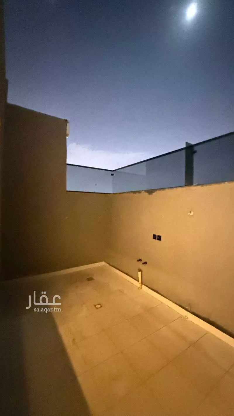 3 bedroom apartment in As Suwaidi Al Gharabi 3