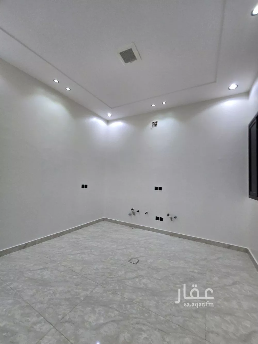 شقة 4 غرف في عكاظ 22