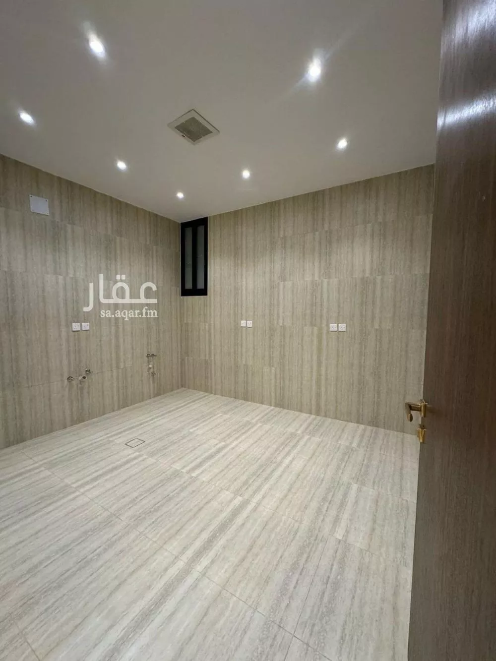 شقة 5 غرف في الرمال 14