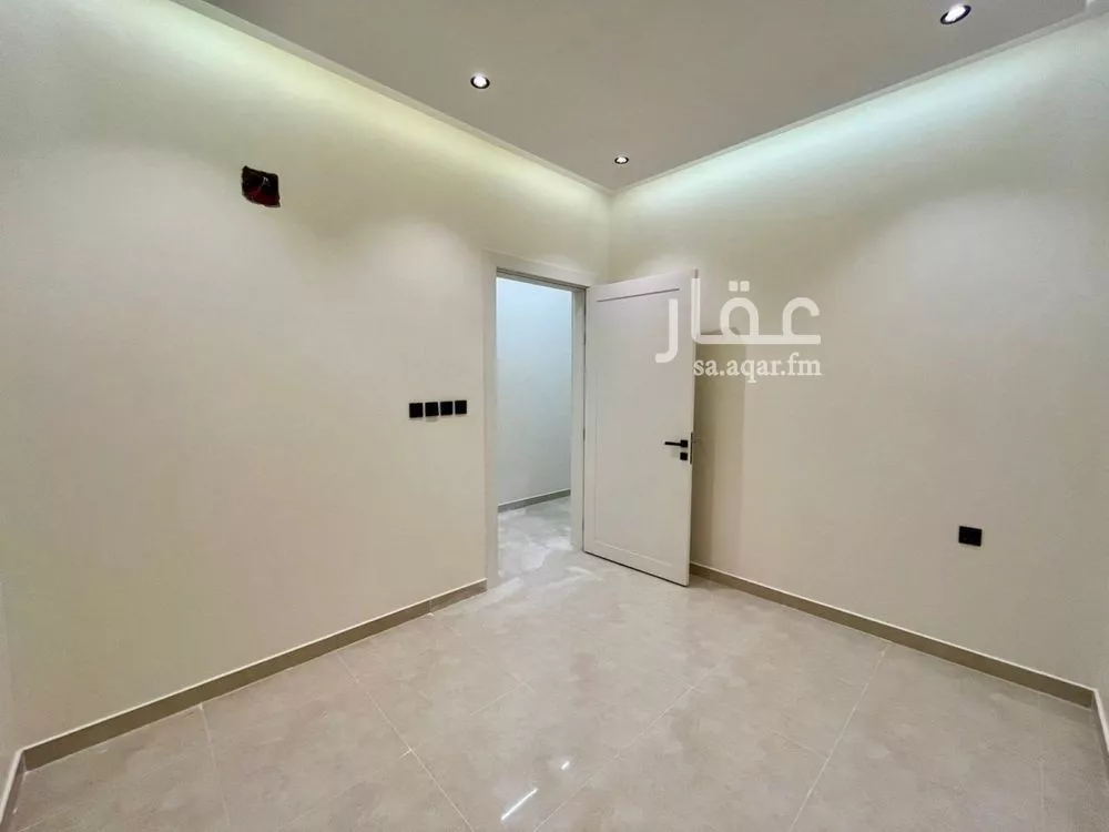 3 bedroom apartment in Al Mahdiyyah 6