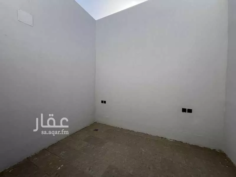 3 bedroom floor in Al Qairawan 13