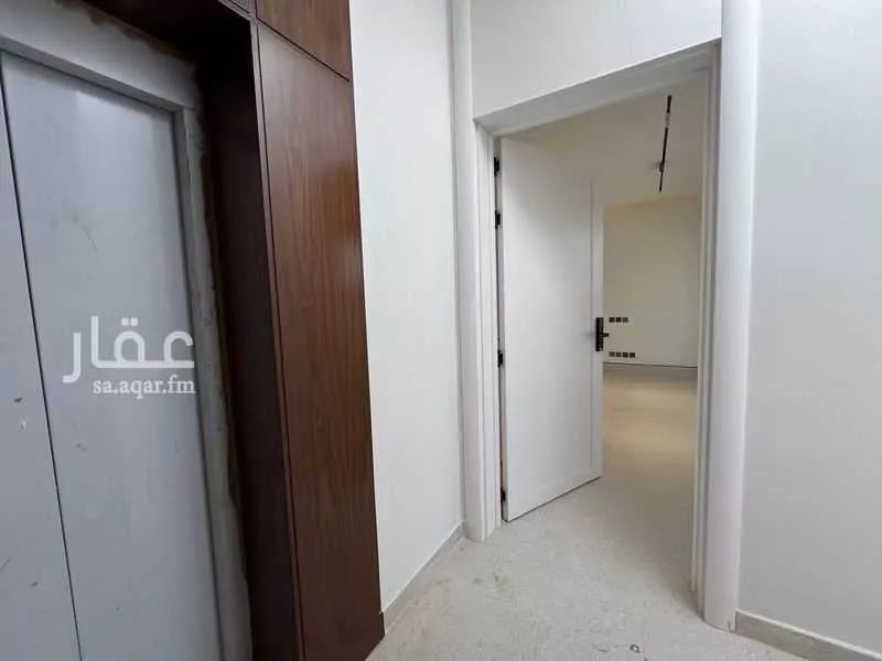 3 bedroom floor in Al Qairawan 4