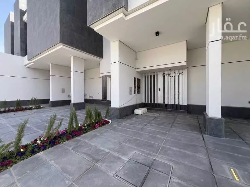 3 bedroom floor in Al Qairawan 10