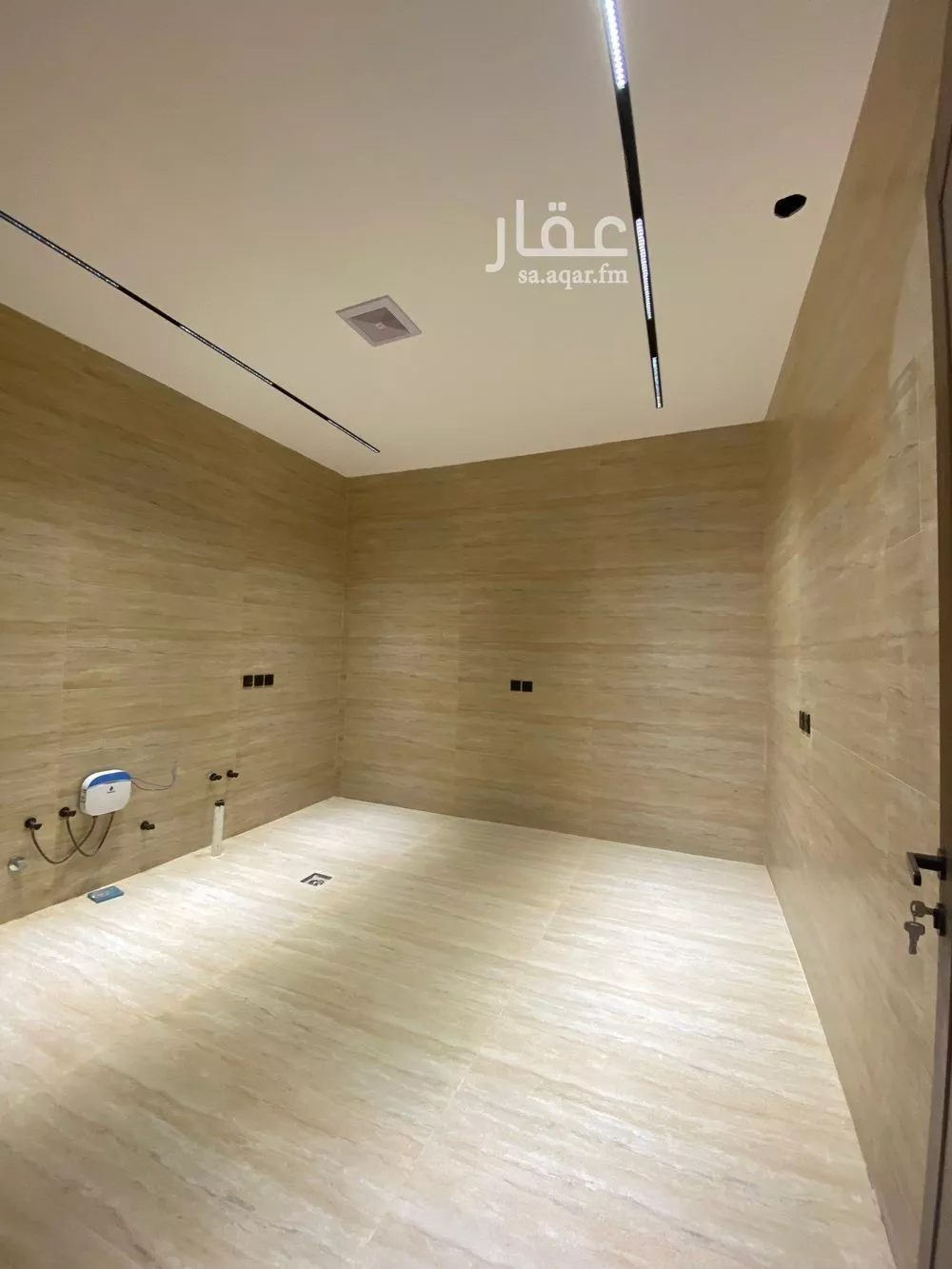 5 bedroom villa in Al Salam 15