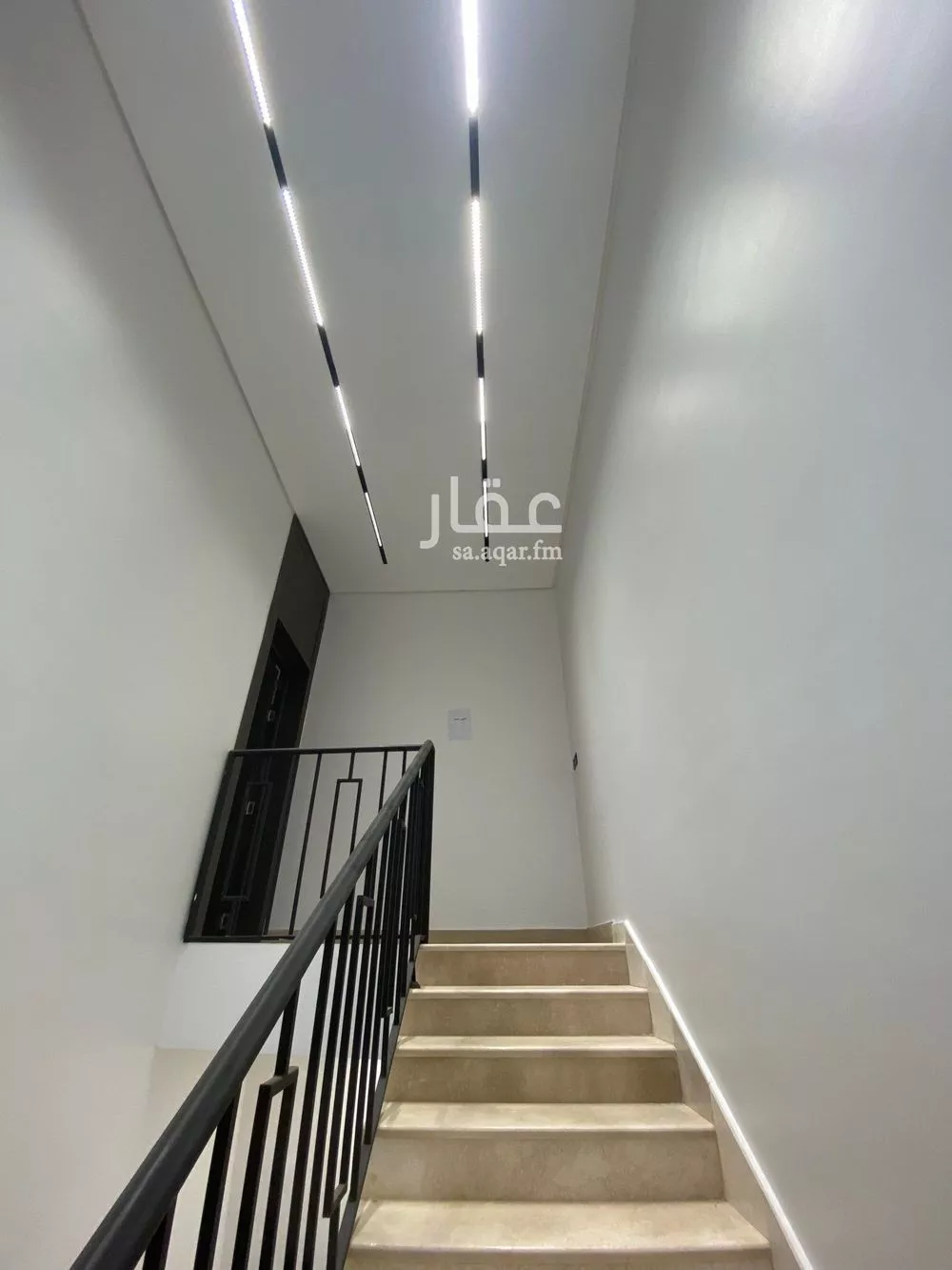 5 bedroom villa in Al Salam 7