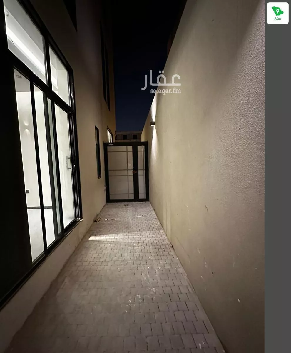 شقة 2 غرف في الملقا 8