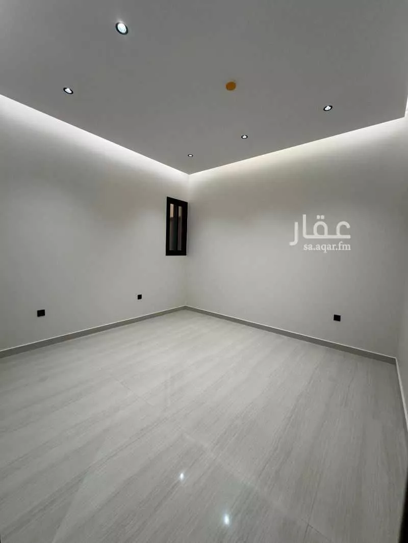 4 bedroom apartment in Al Hazm 8