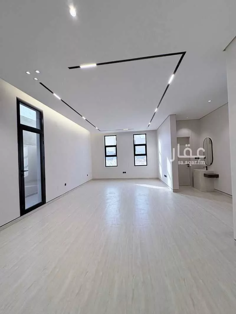 3 bedroom villa in Al Mahdiyyah, Riyadh 16