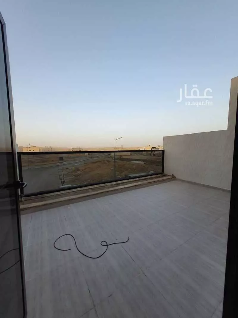 شقة 3 غرف في الشرق 7
