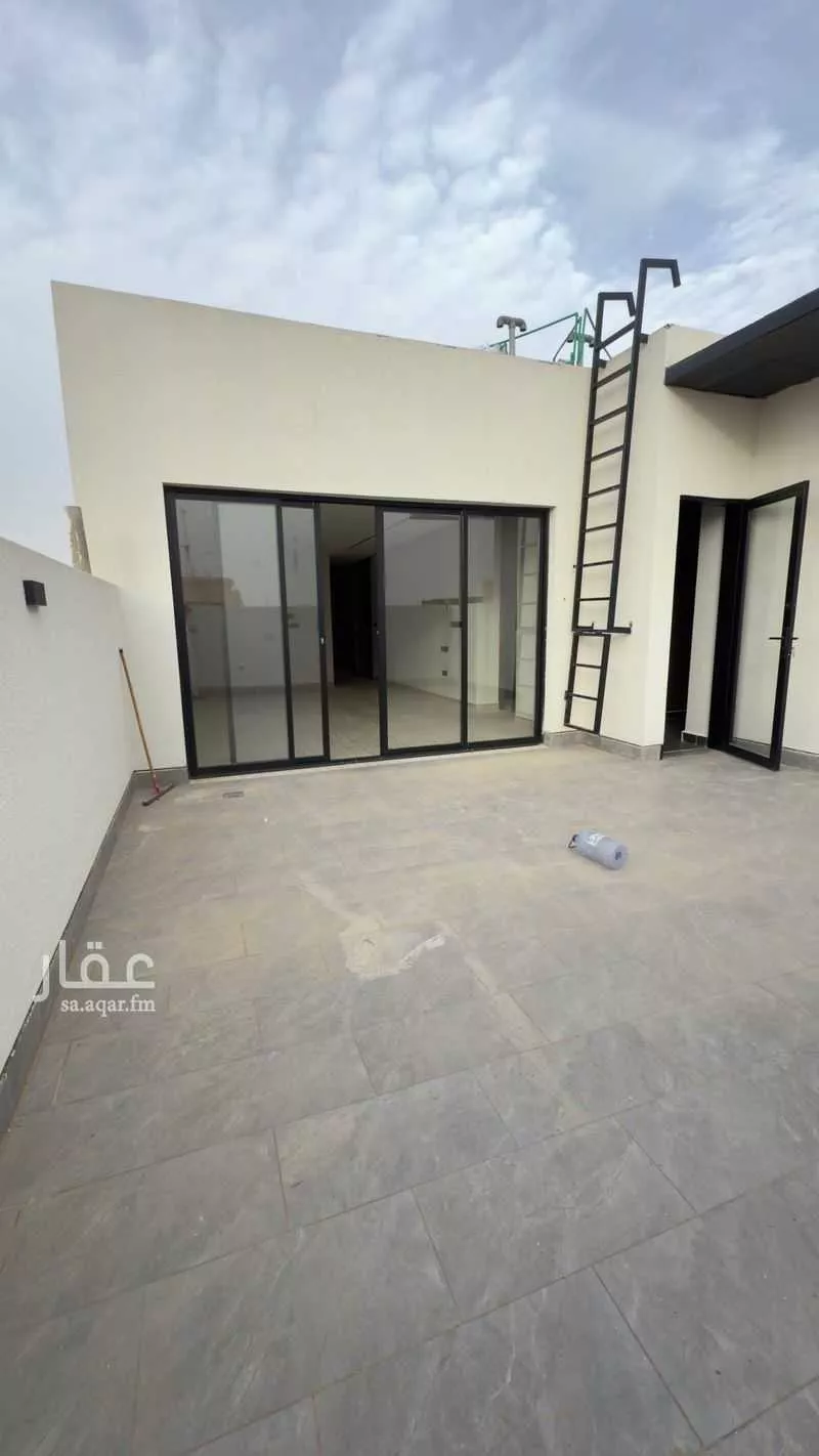 3 bedroom floor in As Suwaidi Al Gharabi 6