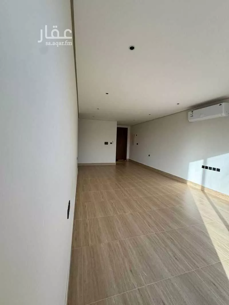 3 bedroom apartment in Al Ghadir 8