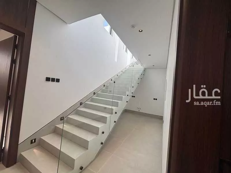 3 bedroom apartment in Al Aridh 7