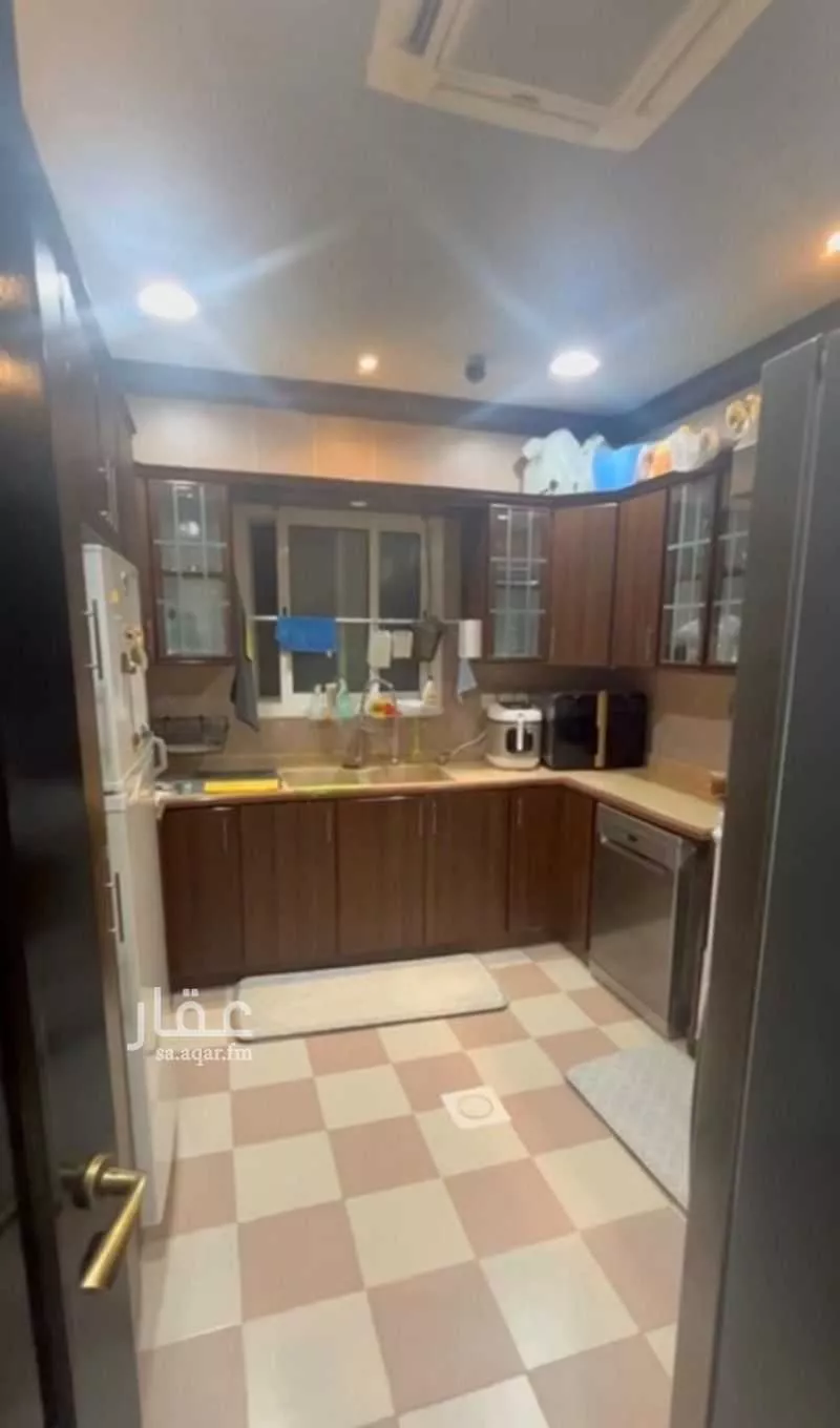 4 bedroom apartment in Al Hamra 8