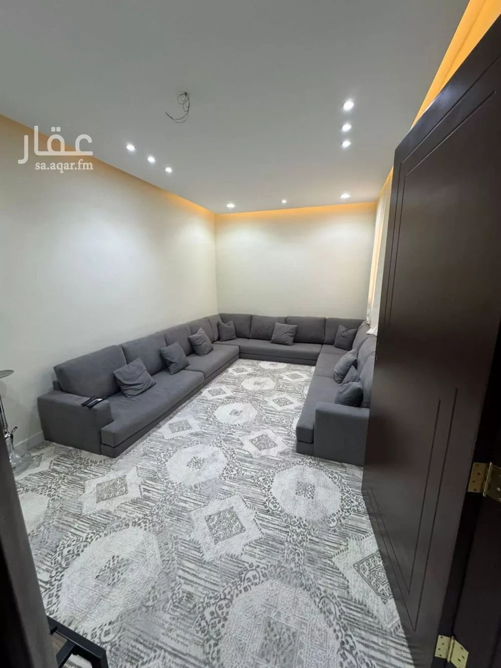 3 bedroom apartment in Dhahrat Laban 10