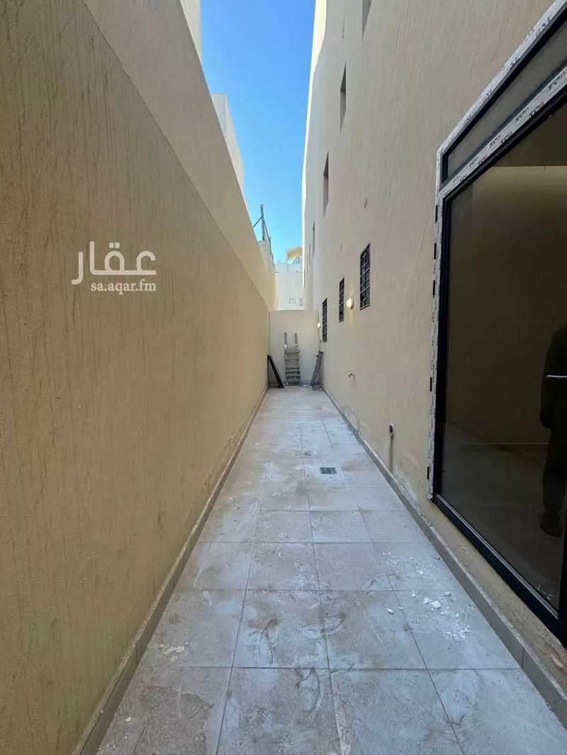4 bedroom apartment in Al Hazm 12
