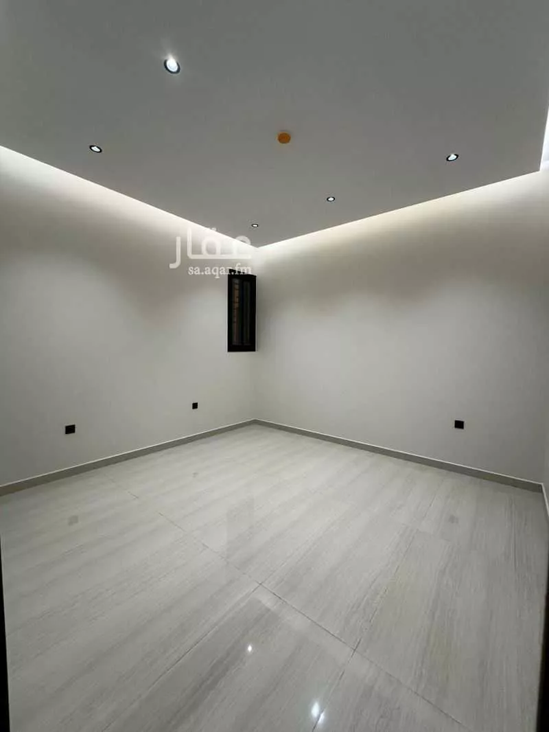 4 bedroom apartment in Al Hazm 8