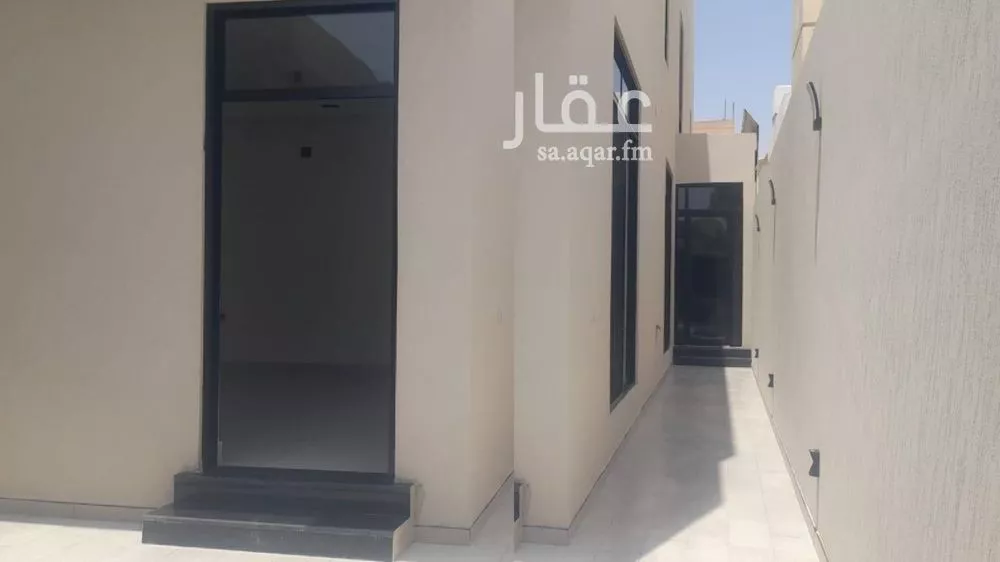 3 bedroom apartment in Al Khaleej 6