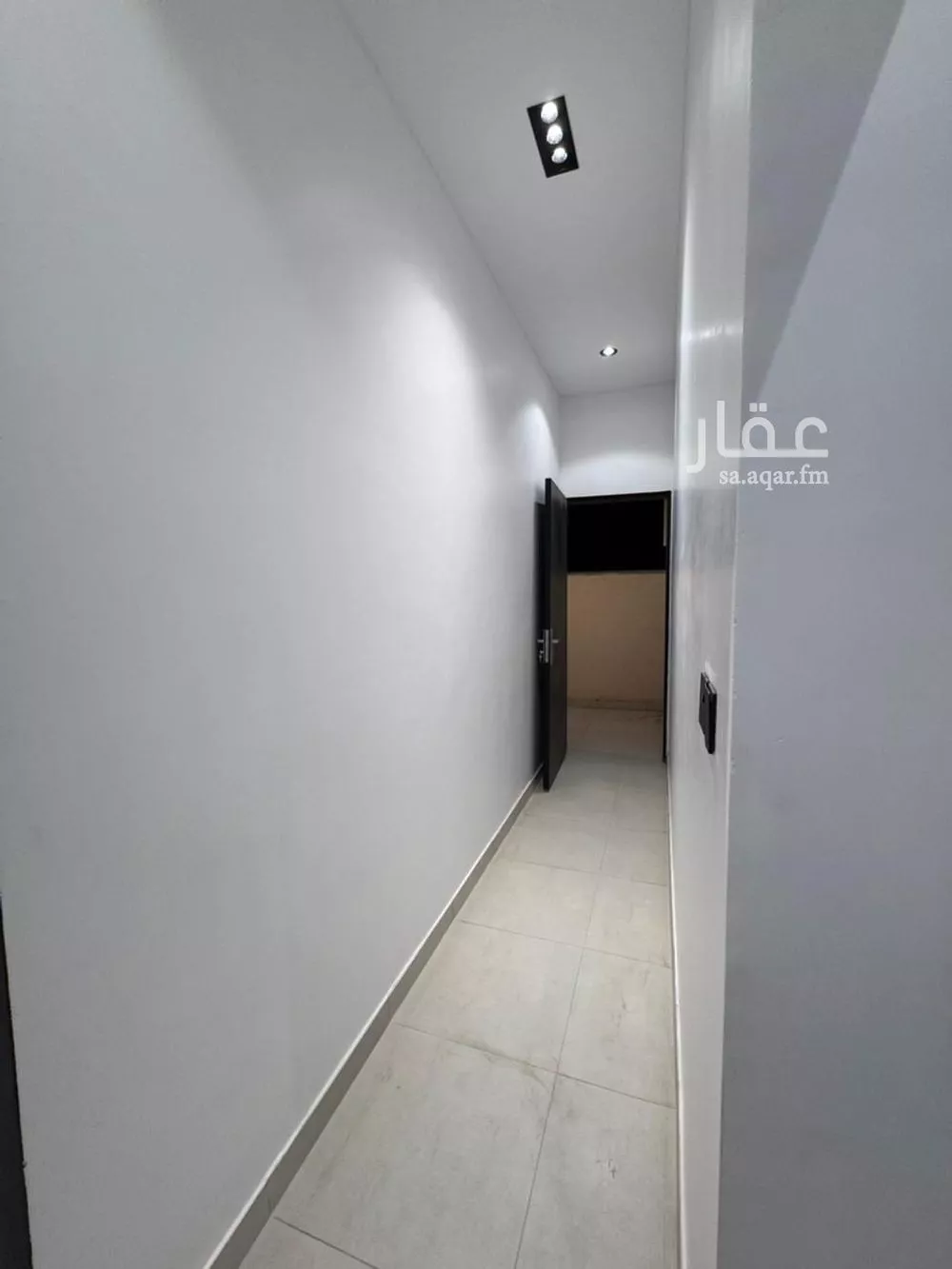 3 bedroom floor in Al Janadriyah 2