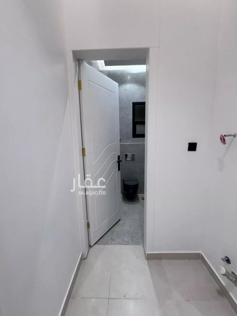 3 bedroom floor in Al Janadriyah 14